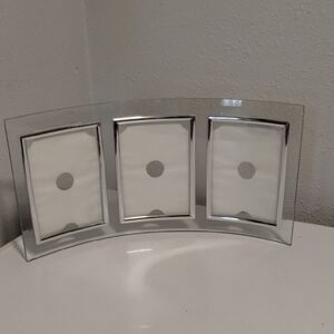 Gorgeous 3 Holder Glass Picture Frame